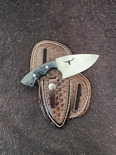 Faca Mini Campeira 1 Muladeira com desenho de mula, 15 cm Total, Lâmina em aço Inox 8 cm, Cabo em Madeira Muirapiranga 7cm , Bainha em Couro, Acessivel Tamanho Ideal, Corte Preciso, Pesca, Caça, Churrasco (Preto Boi)